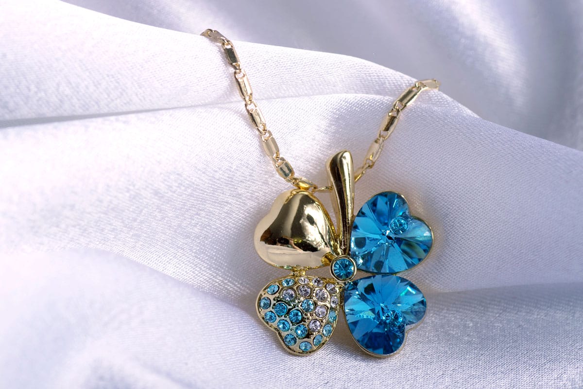 Bijoux porte-bonheur : comment choisir celui qui vous correspond vraiment ?