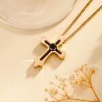 Collier « Croix Harmonie »