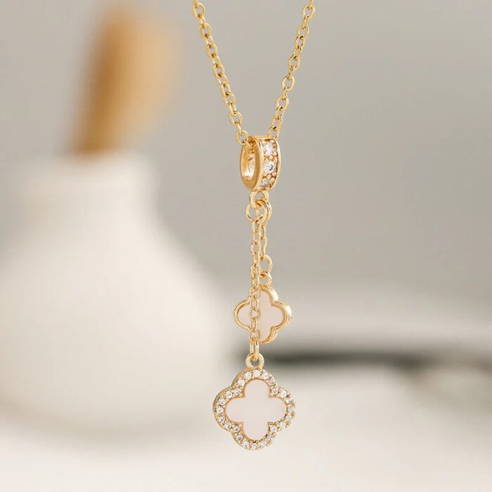 Collier « Trèfle Éclatant »
