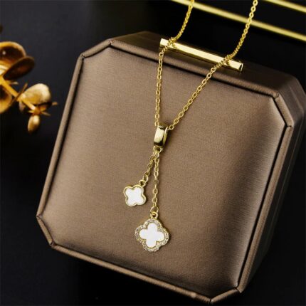 Collier « Trèfle Éclatant »