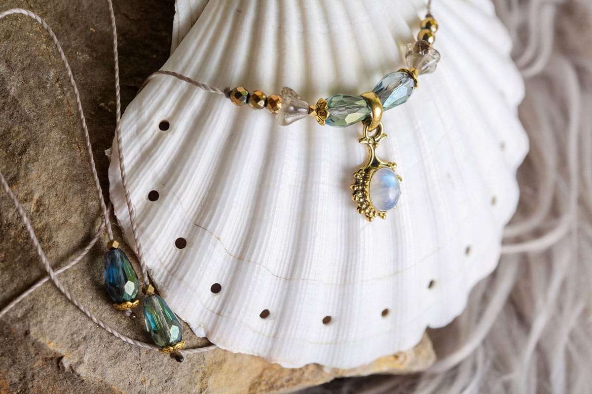 Idées cadeaux bijoux petit budget : des surprises à moins de 30 €